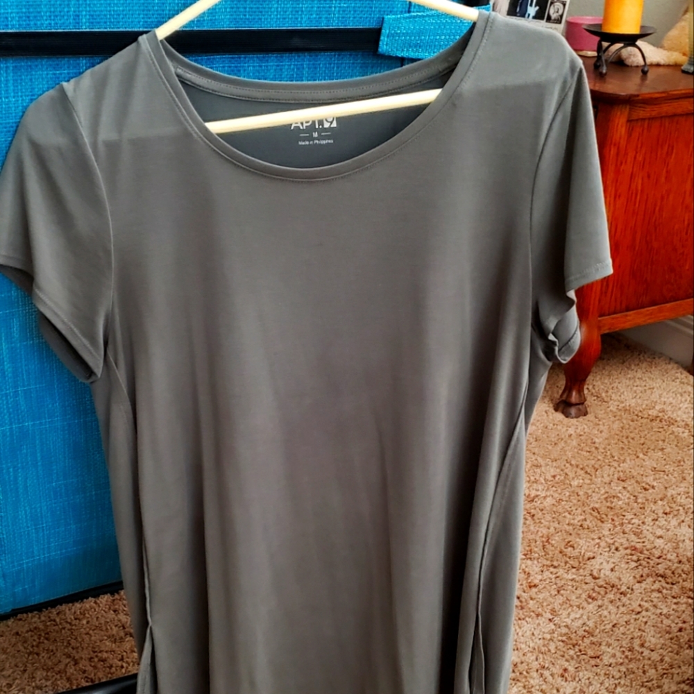 Tunic top with split sides